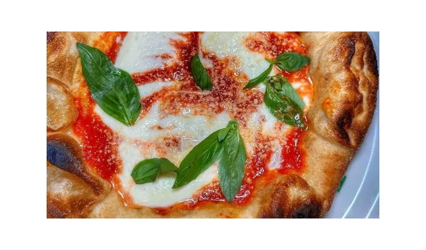 Pizzeria Pizza Napoletana