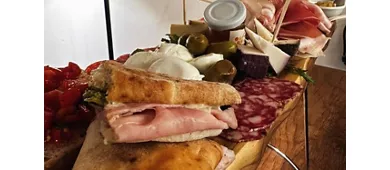 Giù in Cantina
