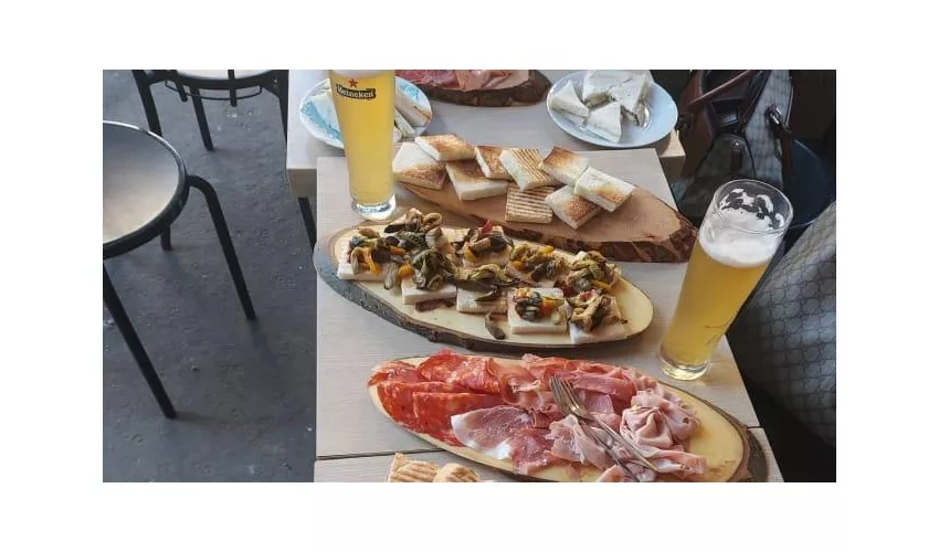SALVATORI BAR