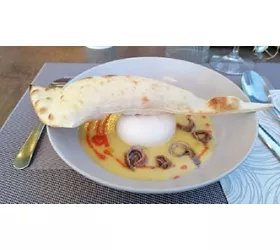 Ristorante e Pizzeria The Village Food & Drink