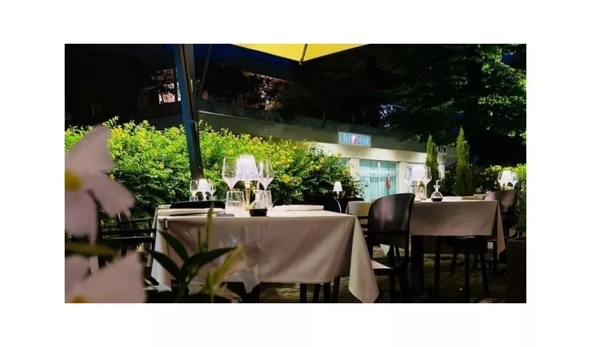 Hana-Kaze Sushi Lounge