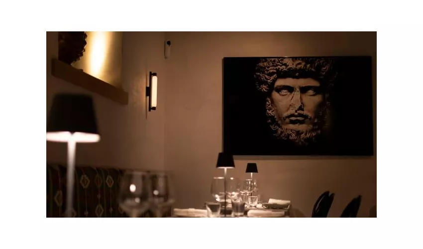 La Pigna Roma Cocktail Bar and Restaurant