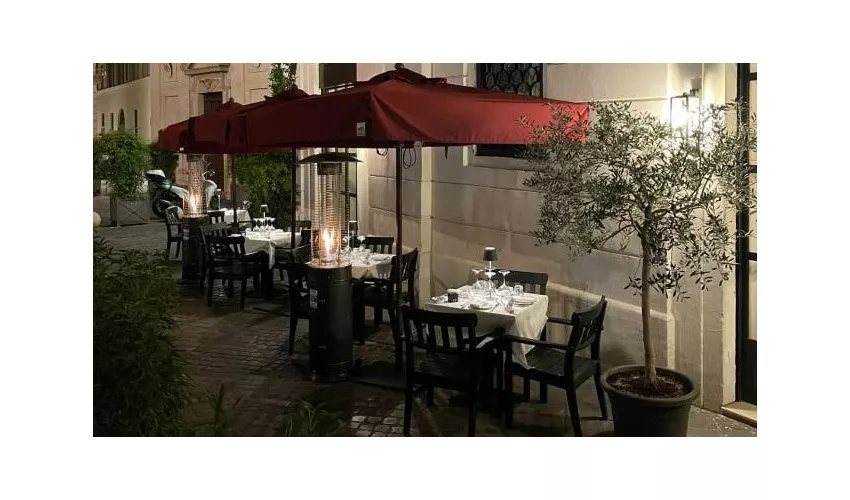 La Pigna Roma Cocktail Bar and Restaurant
