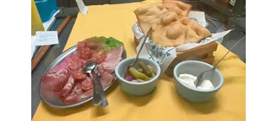 Ristorante Pizzeria Le Querce Di Alba Gennaro
