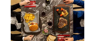 Meat Me Restaurant & Bar