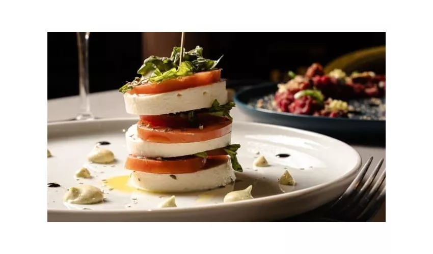 Misvago | Lounge & Restaurant