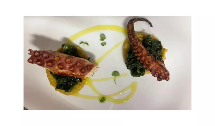 Accasa - Dinner & Live Music