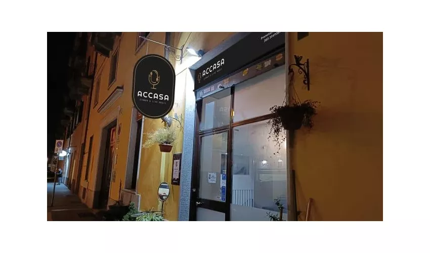 Accasa - Dinner & Live Music