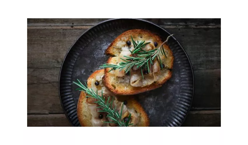 Bruschetta Snack Bar