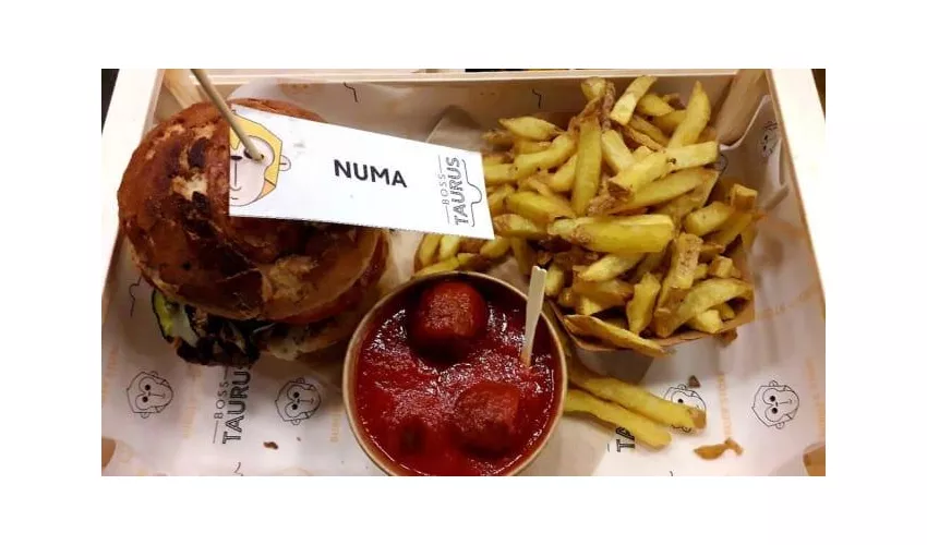 BOSS TAURUS - Burger Store