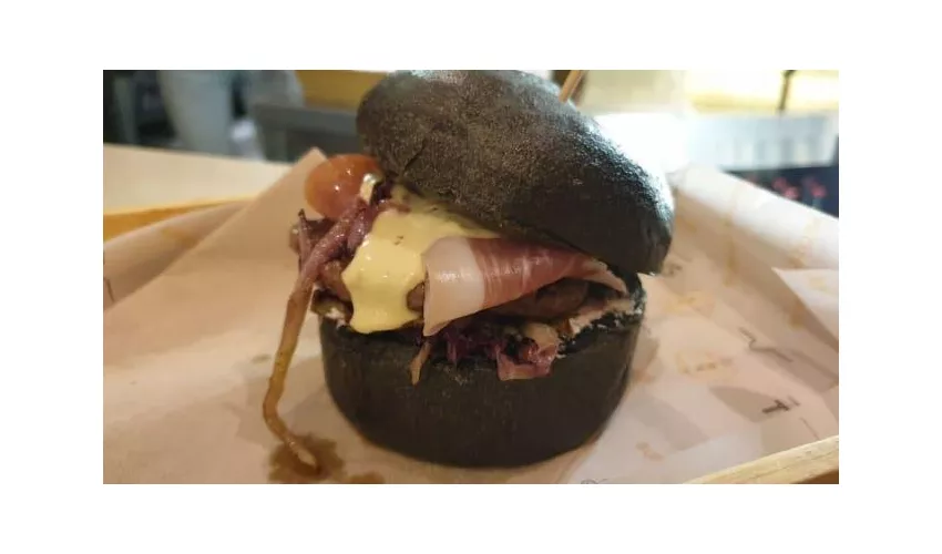 BOSS TAURUS - Burger Store