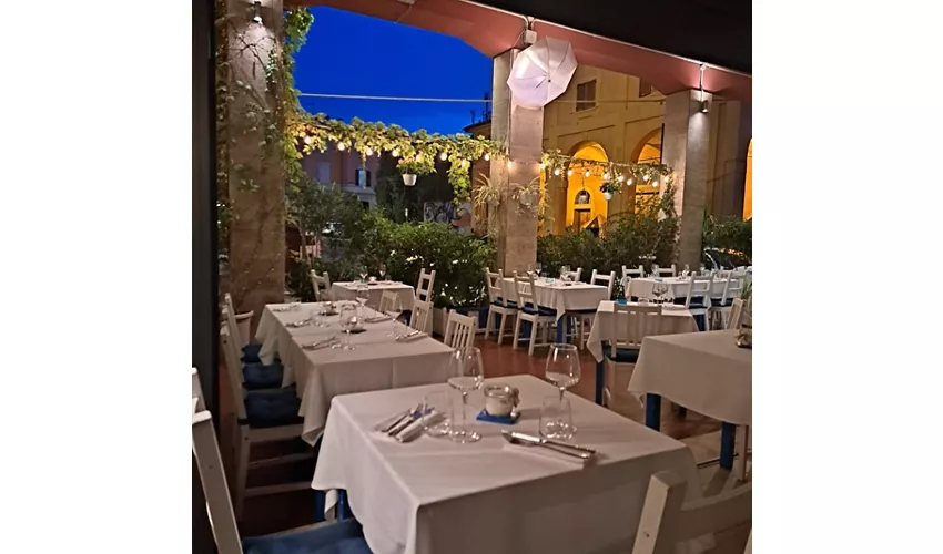 La Piazzetta Ristorante
