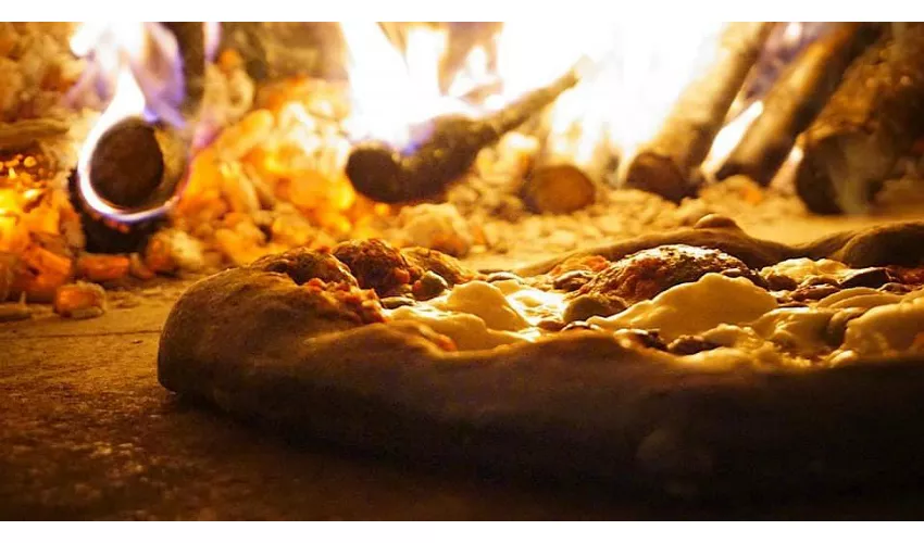 SimBIOsi Organic Pizza and lovely food