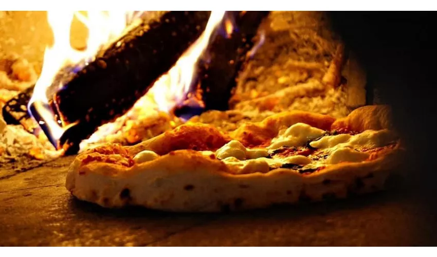 SimBIOsi Organic Pizza and lovely food