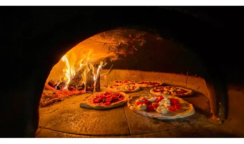 SimBIOsi Organic Pizza and lovely food