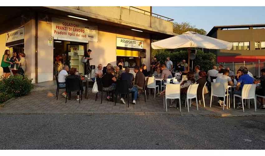 Assaporito: Pizzeria Napoletana. Vendita prodotti tipici del Sud