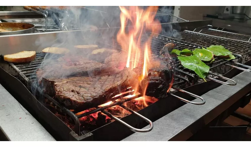La Bisteccona Trattoria - Carnezzeria -