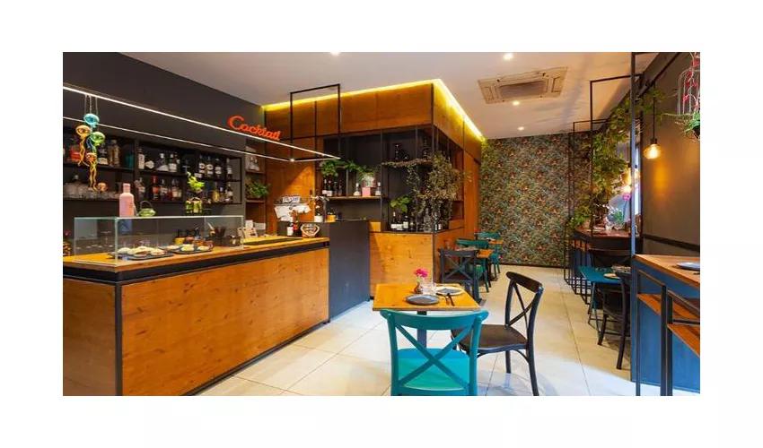 little corner bistro