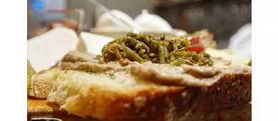 da Giù Food and Beverage