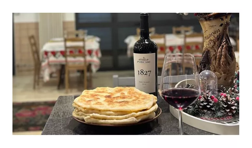 Basarabia Restaurant Moldovenesc