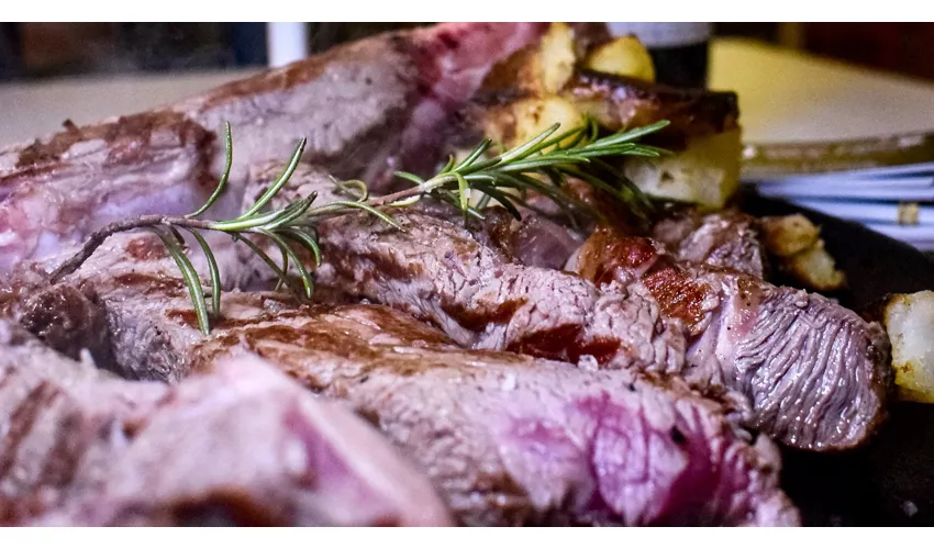 Mancia Vivi e Futtitinni