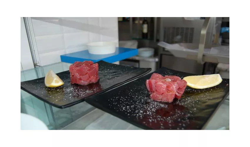 Nudi e Crudi by L'Ostrica Pazza