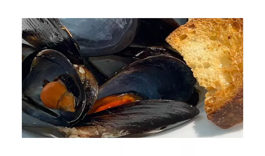 Nudi e Crudi by L'Ostrica Pazza