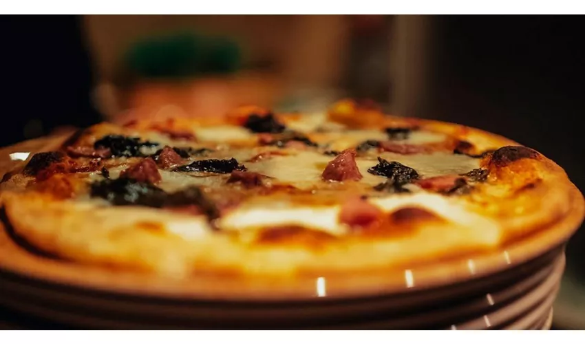 Arnold's Restaurant & Pizza