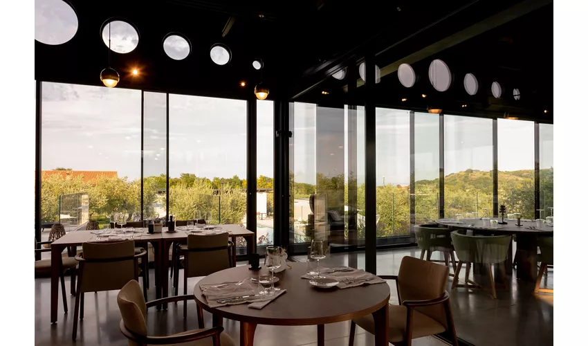 Tema Restaurant & Relais C/O Tenuta Masciangelo Soc. Agr Srl