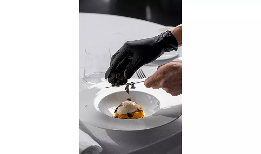 Tema Restaurant & Relais C/O Tenuta Masciangelo Soc. Agr Srl