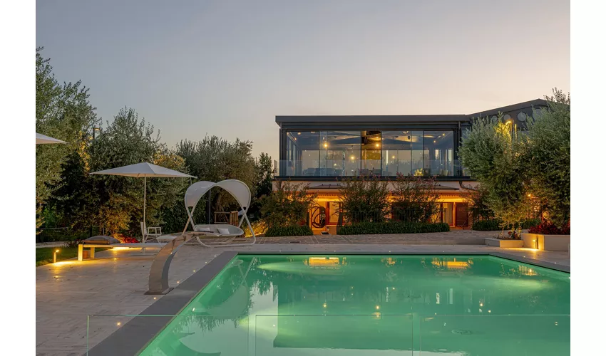 Tema Restaurant & Relais C/O Tenuta Masciangelo Soc. Agr Srl