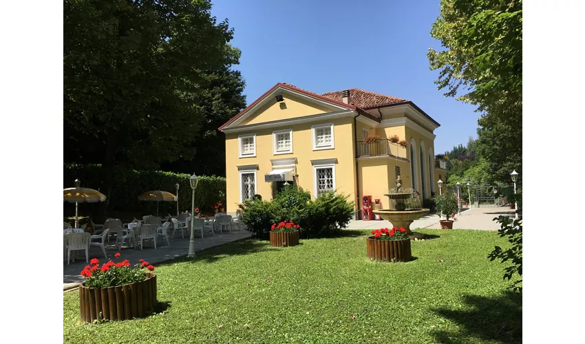 Le Acque Gelateria Bar