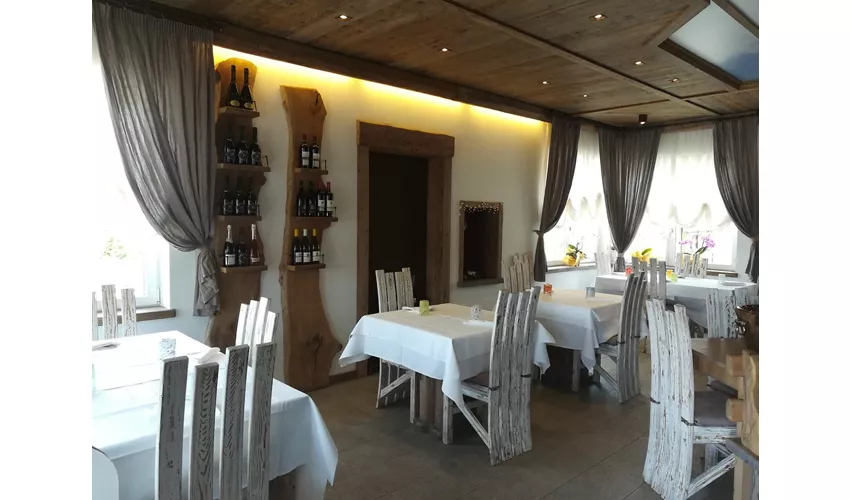 Ristorante 3409ft