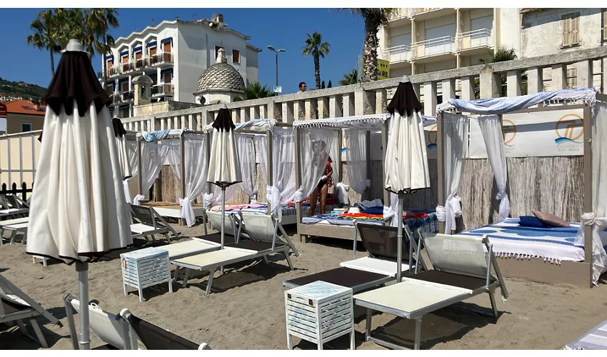 Tommy Beach Diano Marina