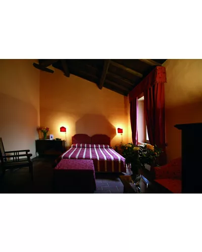 Agriturismo La Casella Antico Feudo di Campagna