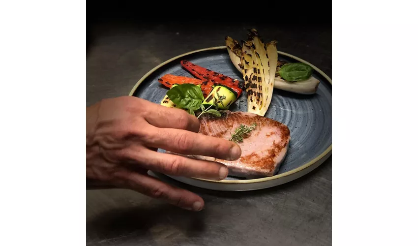 "da Guido" Cucina | Pizzeria | Bar Il porto sicuro della cucina isolana