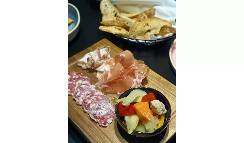 Unico Cantù | Pizza, Ristorante e Lounge Bar