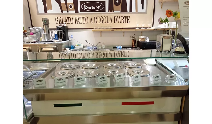 Dolc'é Premiata Gelateria Artigianale