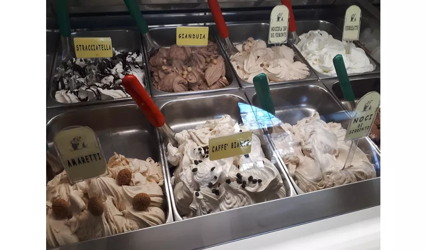 Gelateria Bar Dolceneve
