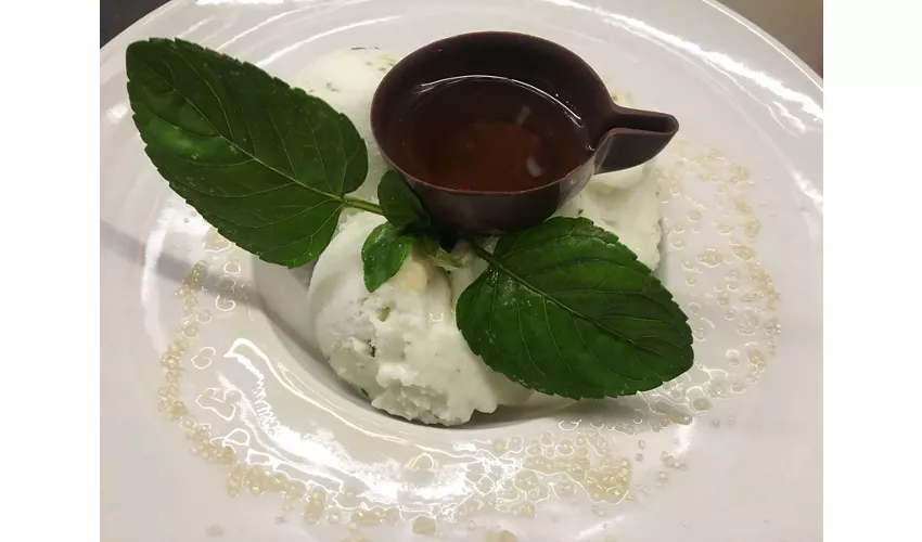 Gelateria Bar Dolceneve
