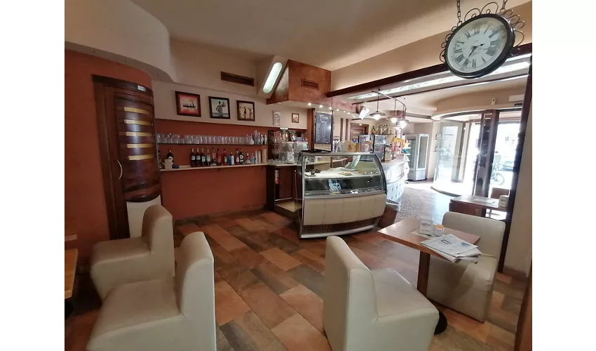 Al Centro Caffetteria & Lounge