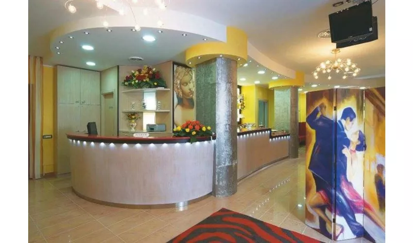 HOTEL CRISTAL