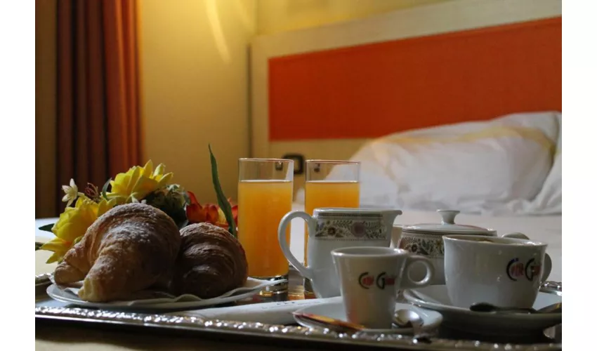 HOTEL CRISTAL
