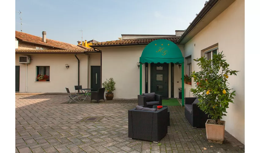 Hotel Gambara