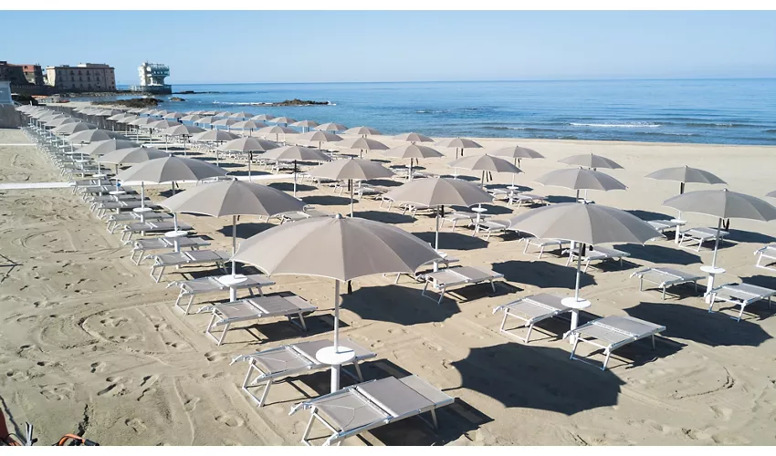 Ancora Resort Beach