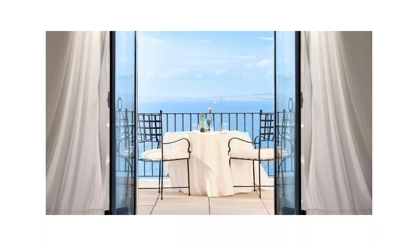 L'Accanto