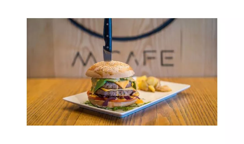 M Cafe Bistrot