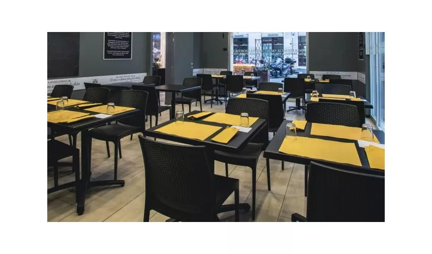 Basil Lounge Bar con Cucina e Pizzeria