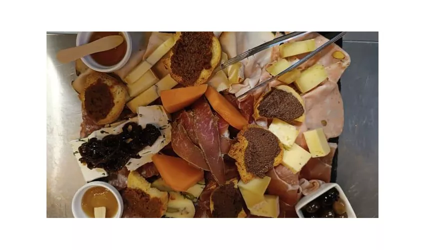 TOMA&TOMAIA bistrot e negozio di scarpe