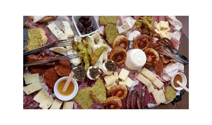 TOMA&TOMAIA bistrot e negozio di scarpe